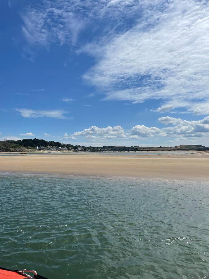 Sunny Corner, Padstow. Spacious 3 Bedrooms, 2.5 Bathrooms, Parking, Garden. Exterior photo